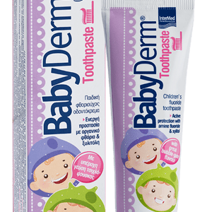 Το Intermed Babyderm Toothpaste Bubble Gum 50 ml διατίθεται σε ένα ζωντανό κουτί και σωληνάριο διακοσμημένο με καρτούν εικονογραφήσεις ενός αγοριού και ενός κοριτσιού, προσθέτοντας μια αίσθηση διασκέδασης στο βούρτσισμα του παιδιού σας. Η απολαυστική γεύση τσίχλας κάνει την οδοντική υγιεινή μια ευχάριστη εμπειρία.