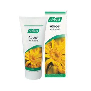 A. Vogel AtroGel (Rheuma Gel) Σωλήνας και κουτί 100 ml, με μια ζωντανή εικόνα κίτρινου λουλουδιού, σε ένα παρθένο λευκό φόντο.