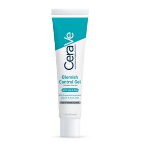 Ένα σωληνάριο CeraVe Blemish Control Gel, 40 ml, για δέρμα με τάση ακμής, με AHA & BHA, χωρίς οινόπνευμα ξήρανσης, στην χαρακτηριστική του γαλαζοπράσινη και λευκή συσκευασία.