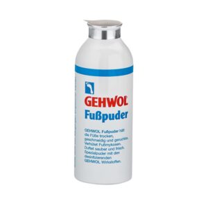 Ένα λευκό μπουκάλι 100 g Gehwol Foot Powder με μπλε και κόκκινη ετικέτα στο λευκό φόντο.