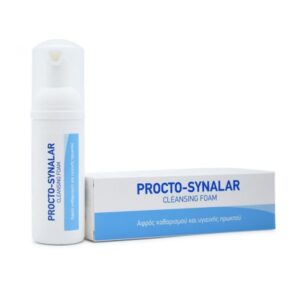 Ένα μπουκάλι και ένα κουτί Procto-Synalar Cleansing Foam 40 ml εμφανίζονται κομψά δίπλα-δίπλα σε ένα παρθένο λευκό φόντο.