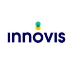 Λογότυπο Innovis με έντονο μπλε κείμενο "Innovis" και σχέδιο σε σχήμα δακρύου πάνω από το "i" σε γαλαζοπράσινο και κίτρινο χρώμα.