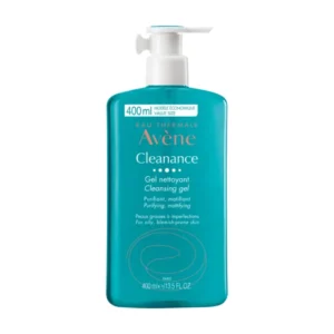 Aqua blue μπουκάλι Avene Cleanance Gel με λευκή αντλία, 400ml, σχεδιασμένο για λιπαρά και με τάση για ελαττώματα δέρματα.