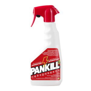 Το εντομοκτόνο Pankill spray 500 ml διαθέτει κόκκινο ακροφύσιο και λευκό σώμα, κομψά διακοσμημένο με μια εντυπωσιακή κόκκινη και λευκή ετικέτα.