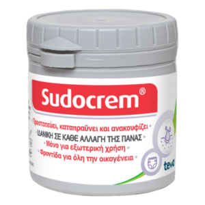 Ένα βάζο 125 g Sudocrem Cream με κόκκινη και μωβ ετικέτα και ελληνικό κείμενο που υποδεικνύει τη χρήση περιποίησης δέρματος.