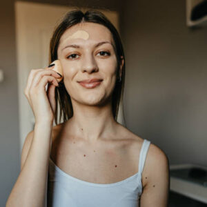 Foundation / Make-Up