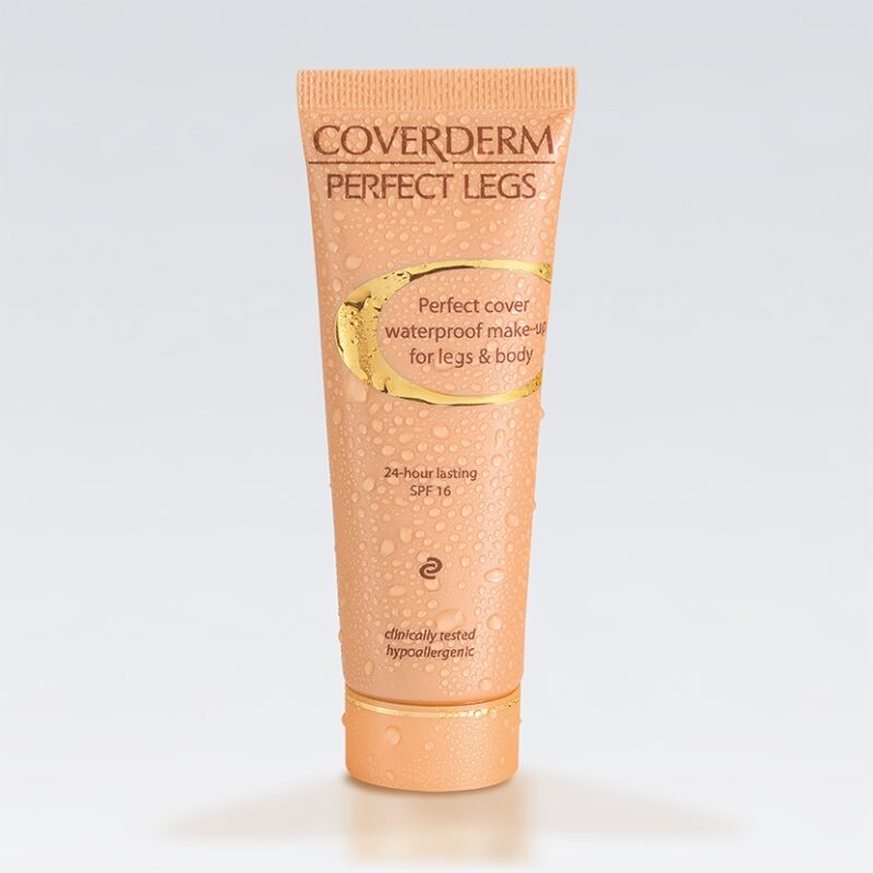 Coverderm Perfect Legs Waterproof SPF16 50ml Ένα ροδακινί σωληνάριο Coverderm Perfect Legs Waterproof SPF16 50ml, με σταγονίδια νερού, στέκεται όρθιο σε ανοιχτόχρωμο φόντο.